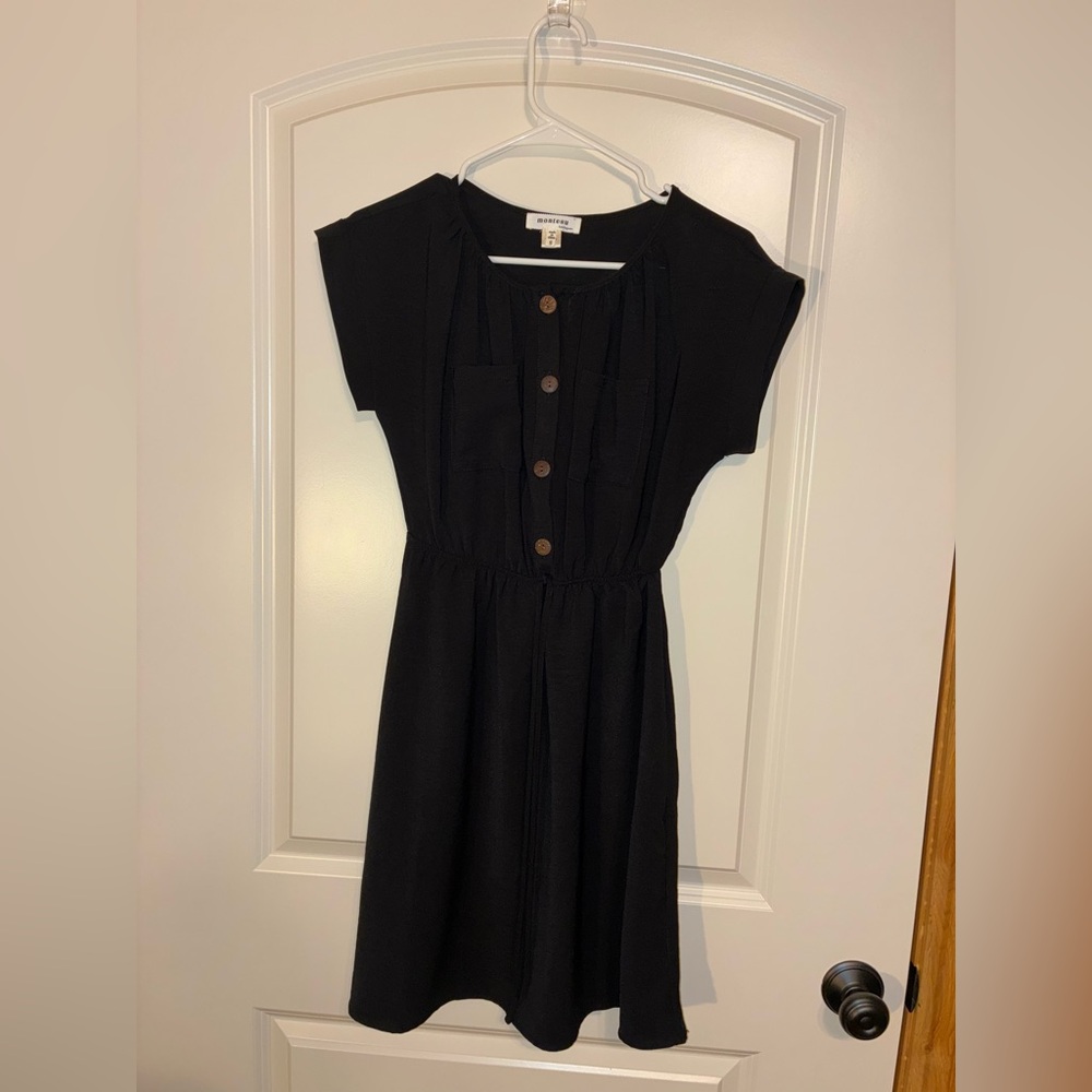 Monteau Black Cap Sleeve Dress